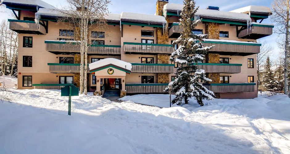 Conveniently located on the slopes of Steamboat Springs ski resort. Photo: Resort Lodging Company - image_4